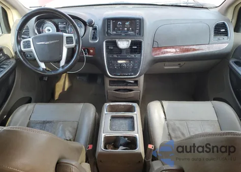 2015 Chrysler Town & Country Touring из США, поврежденный, VIN 2C4RC1BG2FR596502